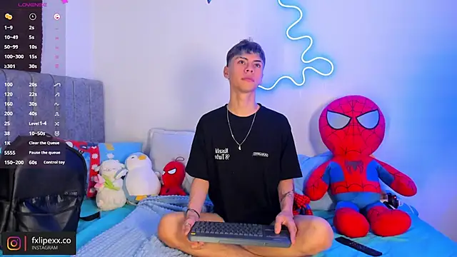 Snapshot of callum_77 chatting on 10.24.25 callum 77 online show from 10.24.25