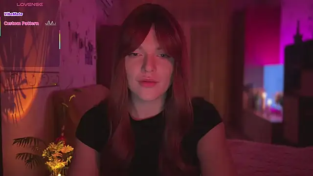CherryRed Girl online show from 05.11.26