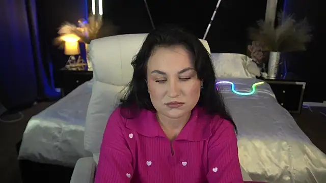 LilyFoxyy online show from 11.15.25