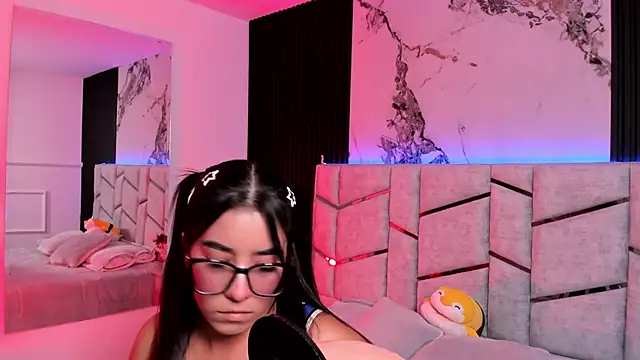 Ibbiebennett online show from 10.19.25