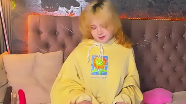 EmilyAngells online show from 02.17.26