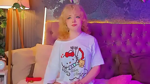 EmilyAngells online show from 04.04.26