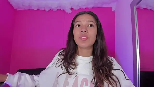 violett 24  online show from 03.15.25