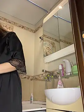 Lusi Luxary online show from 11.26.25