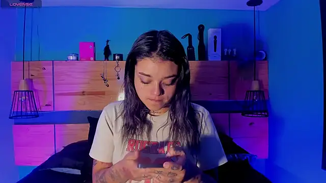 ChloeAllennn online show from 03.16.26