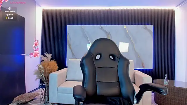 Ivaannaa  online show from 02.17.26