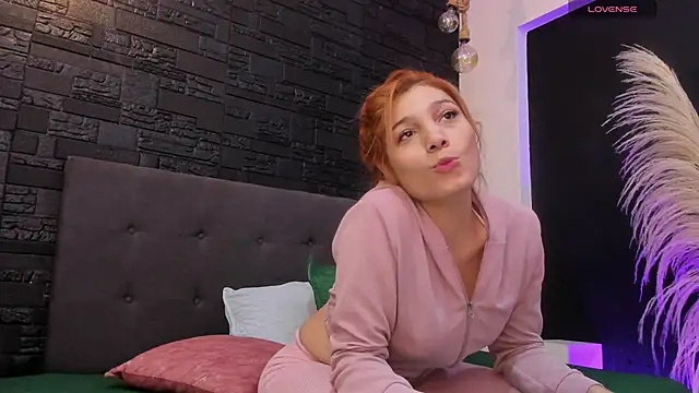 Maite Smith  online show from 10.16.25