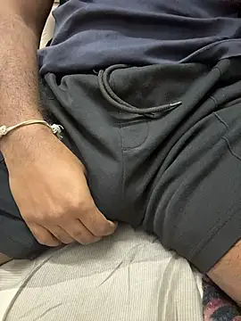 Snapshot of monstercock1110 chatting on 11.29.25 monstercock1110 online show from 11.29.25