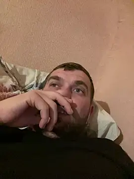 Snapshot of daniel21p chatting on 02.28.25 daniel21p online show from 02.28.25