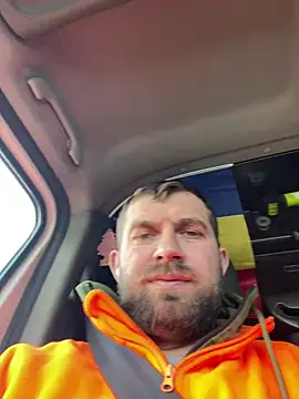 Snapshot of daniel21p chatting on 03.01.25 daniel21p online show from 03.01.25