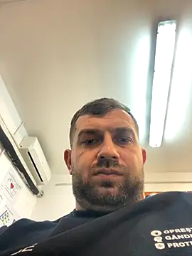 Snapshot of daniel21p chatting on 11.17.25 daniel21p online show from 11.17.25