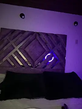 Snapshot of MichelleDiaz_Pink chatting on 10.06.25 MichelleDiaz Pink online show from 10.06.25