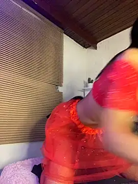 Snapshot of MichelleDiaz_Pink chatting on 10.19.25 MichelleDiaz Pink online show from 10.19.25