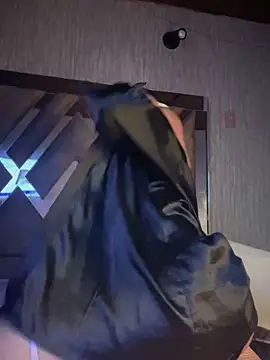 MichelleDiaz Pink online show from 11.14.25