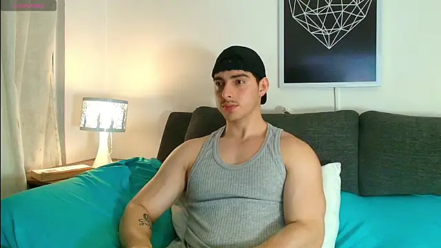 Snapshot of thomyafar chatting on 09.10.25 thomyafar online show from 09.10.25