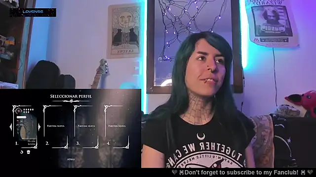 Hisato111 online show from 10.21.25