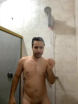 Snapshot of zJaulin chatting on 10.28.25 zJaulin online show from 10.28.25