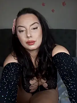 Snapshot of KataleyaSinn chatting on 03.12.25 KataleyaSinn online show from 03.12.25