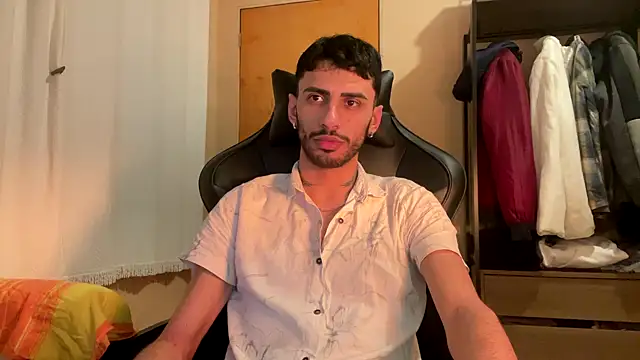 Snapshot of iendriw chatting on 09.16.25 iendriw online show from 09.16.25