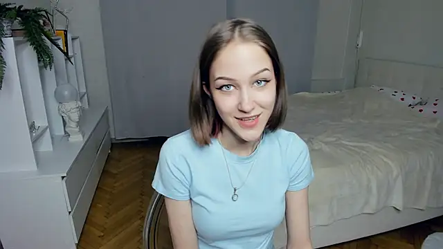 EmmaKellerf online show from 03.04.25