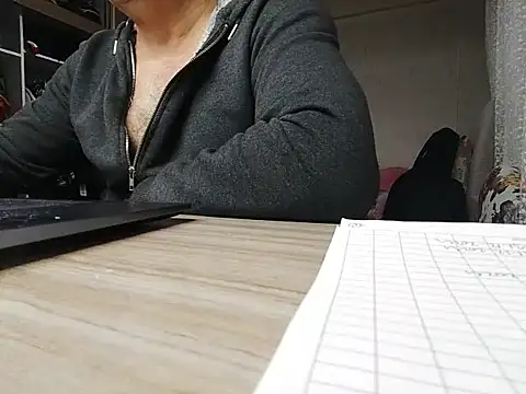 Snapshot of alykemylove01 chatting on 02.27.25 alykemylove01 online show from 02.27.25