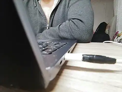 Snapshot of alykemylove01 chatting on 02.28.25 alykemylove01 online show from 02.28.25