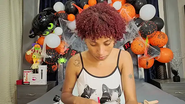 Effie cooper online show from 10.23.25