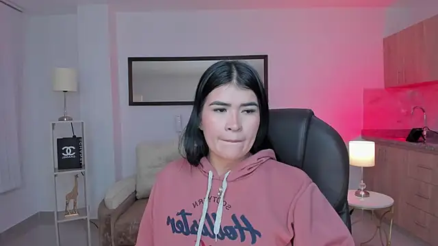 Corina White online show from 09.29.25