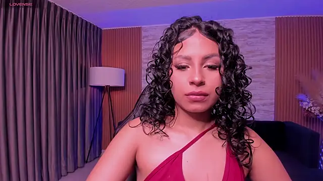 hannah thomson  online show from 09.30.25