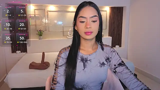 ChloeMoon9 online show from 10.20.25