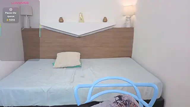 Snapshot of ChloeMoon9 chatting on 01.19.26 ChloeMoon9 online show from 01.19.26