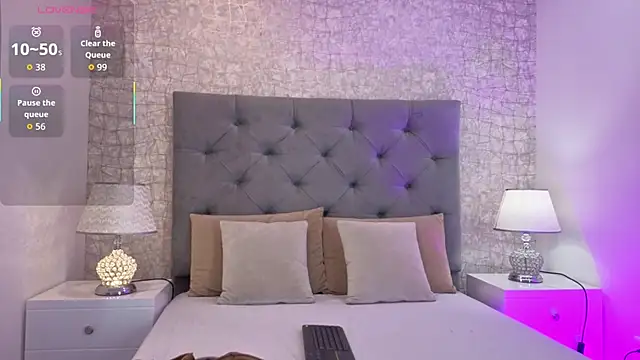 Snapshot of ChloeMoon9 chatting on 02.19.26 ChloeMoon9 online show from 02.19.26