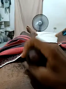 Snapshot of douglassilvadls chatting on 02.26.25 douglassilvadls online show from 02.26.25