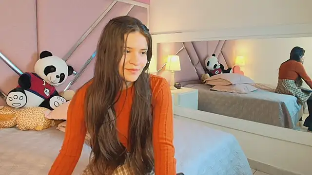 Emilybennett  online show from 03.07.25