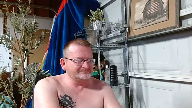 Randomoldguy615 online show from 02.27.25