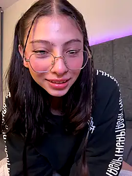 Dirty-Bunnyyy online show from 09.17.25