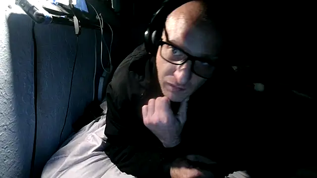 PornStro921 online show from 10.30.25