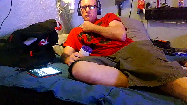 Snapshot of PornStro921 chatting on 04.01.26 PornStro921 online show from 04.01.26