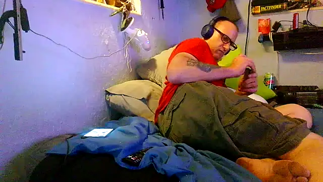 Snapshot of PornStro921 chatting on 04.01.26 PornStro921 online show from 04.01.26