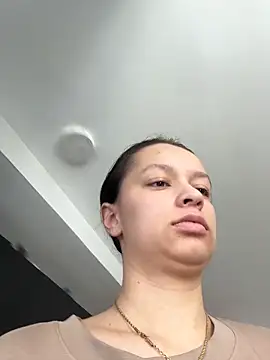 Soy Sara7 online show from 12.14.25