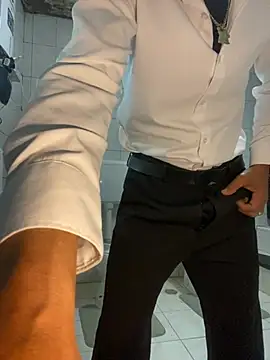 rogerdik76 online show from 03.27.26