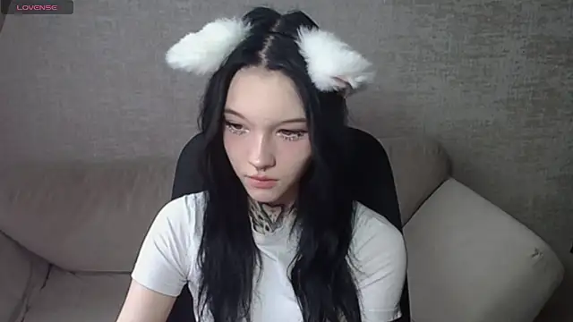 mefwhore online show from 02.28.25