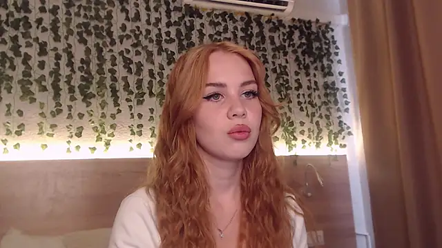 Snapshot of IvyAngel chatting on 07.03.26 IvyAngel online show from 07.03.26