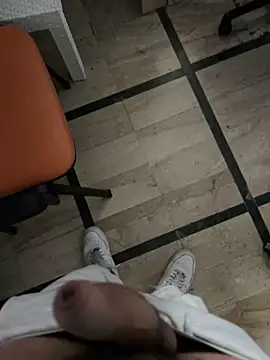 Snapshot of mario_6_9_9_0 chatting on 02.23.25 mario 6 9 9 0 online show from 02.23.25