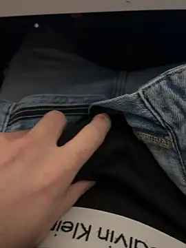 Snapshot of mario_6_9_9_0 chatting on 03.03.25 mario 6 9 9 0 online show from 03.03.25