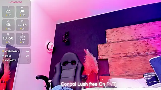 Bella williamss  online show from 03.18.25