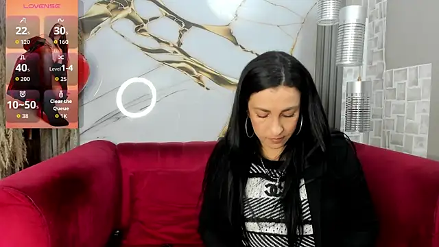 Bella williamss  online show from 04.14.26