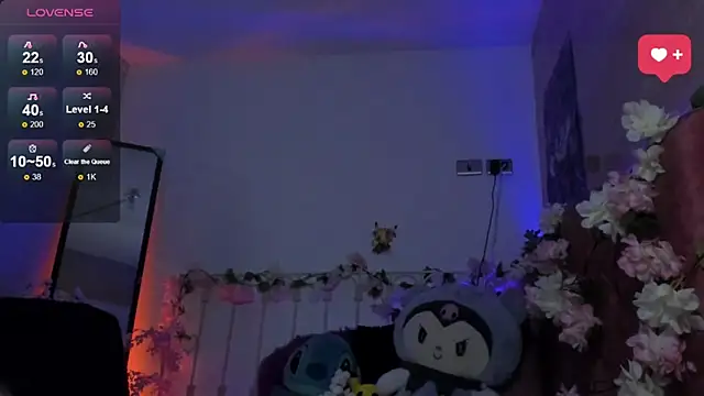 Snapshot of Minami_Nakamura chatting on 10.09.25 Minami Nakamura online show from 10.09.25