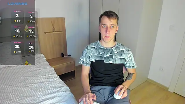 Snapshot of your_super_hero chatting on 02.25.25 your super hero online show from 02.25.25