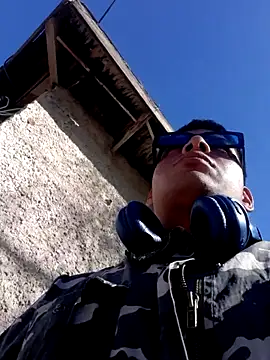 Elcabezhupas97 online show from 10.29.25